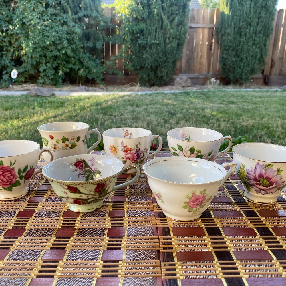 Lot Of 7 multiple Brands, multicolor tea cups  . Floral pattern.